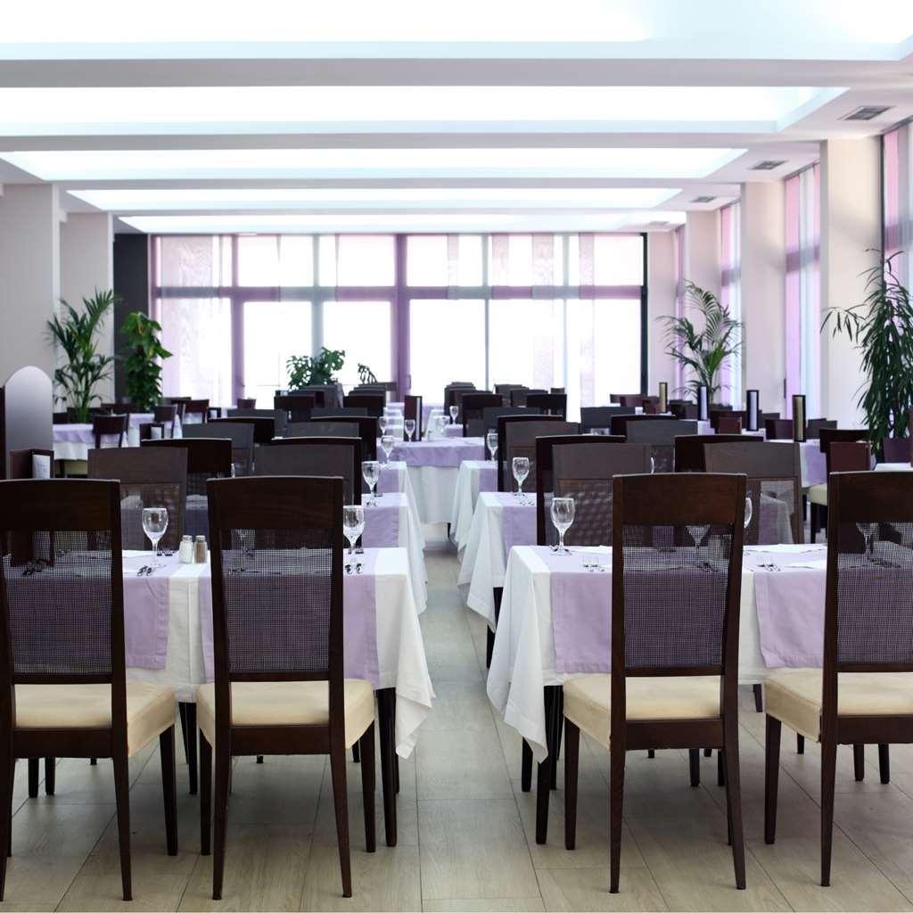 苏佩塔尔 Aminess Vival Casa Velaris酒店 餐厅 照片