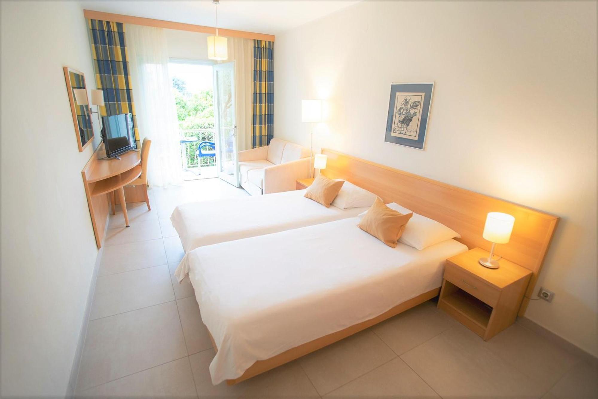 苏佩塔尔 Aminess Vival Casa Velaris酒店 外观 照片